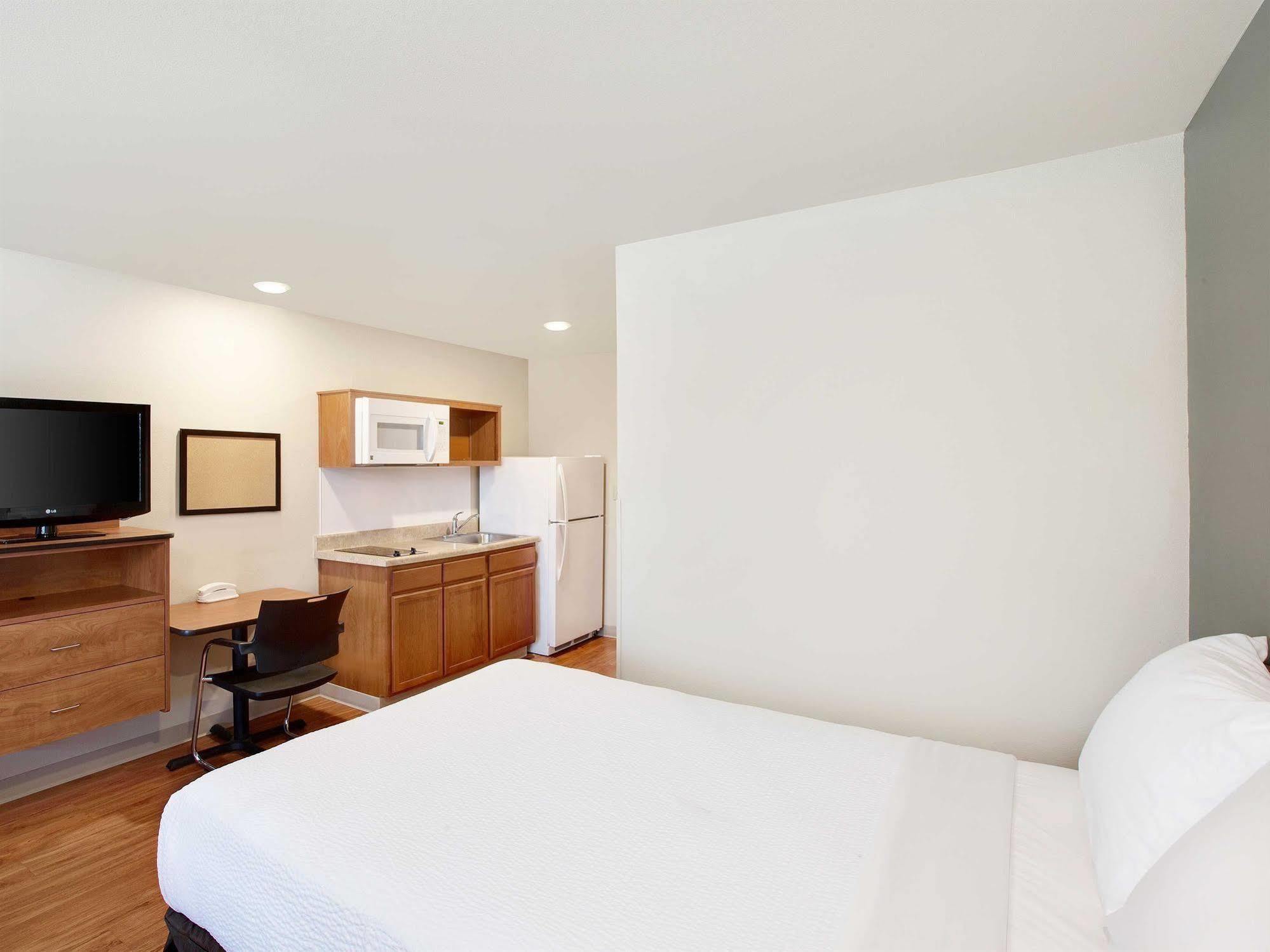 Woodspring Suites Lake Charles Exteriér fotografie
